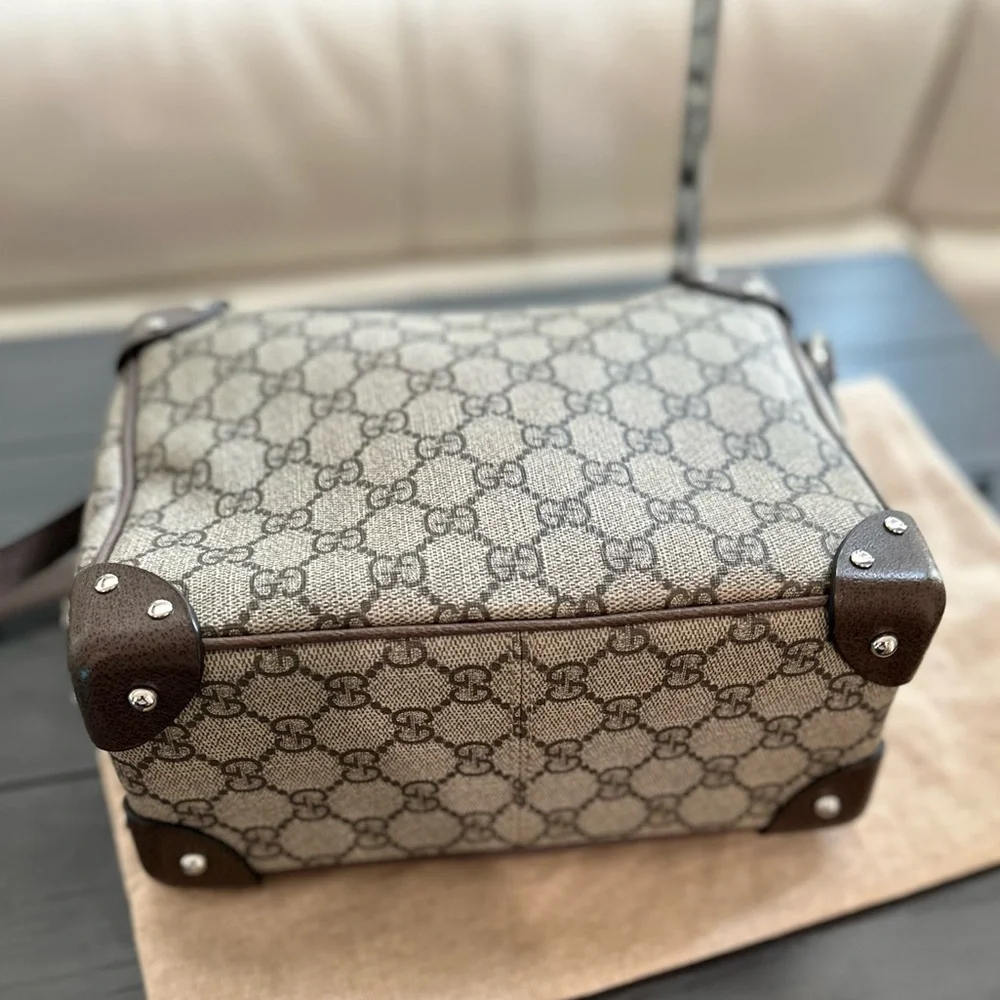 AUTHENTIC Gucci GG Supreme Tote Shoulder Bag - Picture 10 of 13